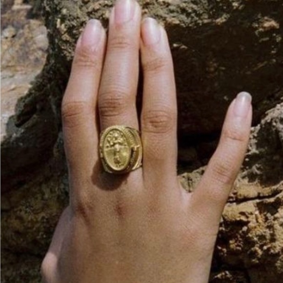 Gorgeous SPELL Master of Destiny locket / Stash Ring size 6...